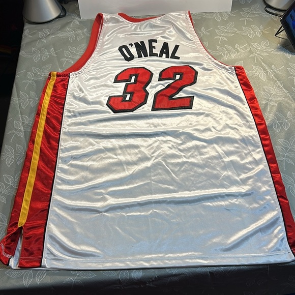 Reebok NBA Shaquille O’Neil Heat Jersey. - Picture 6 of 11